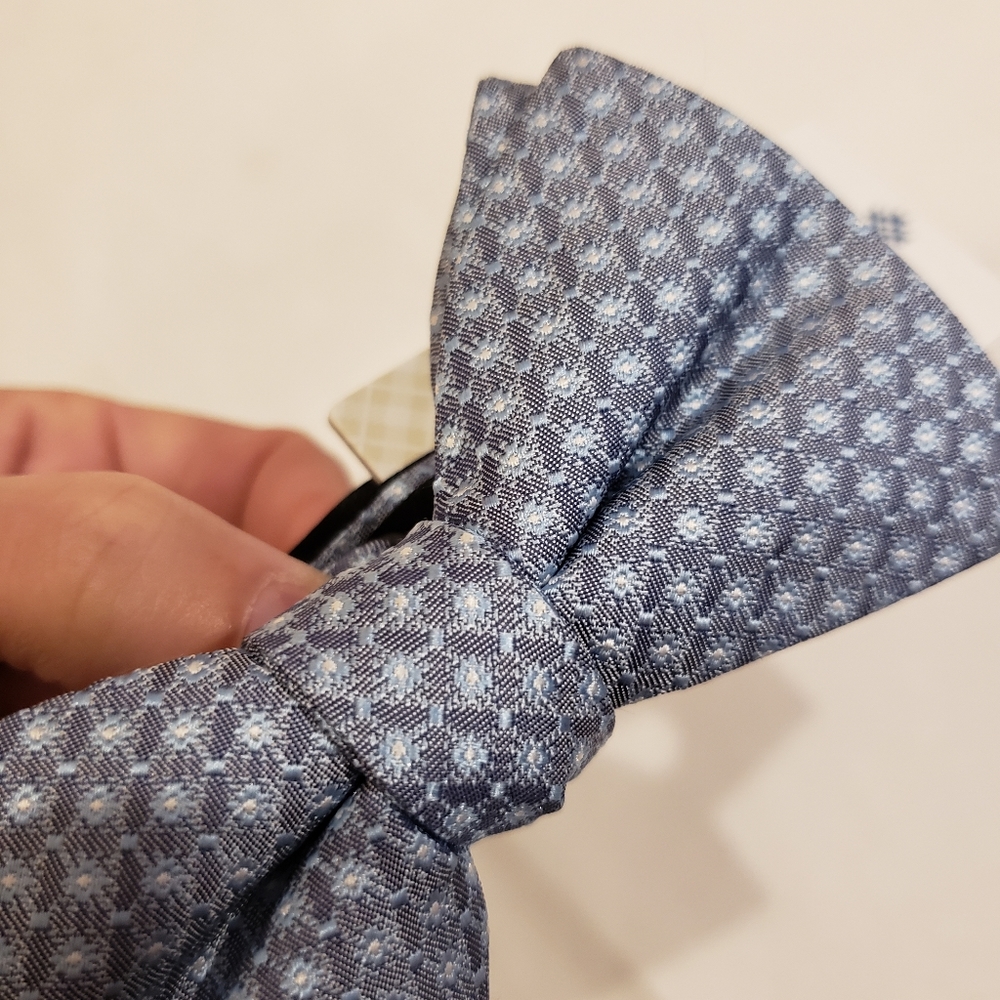 NWT Ryan Seacrest Distinction Silk Bow Tie Blue - Picture 4 of 6